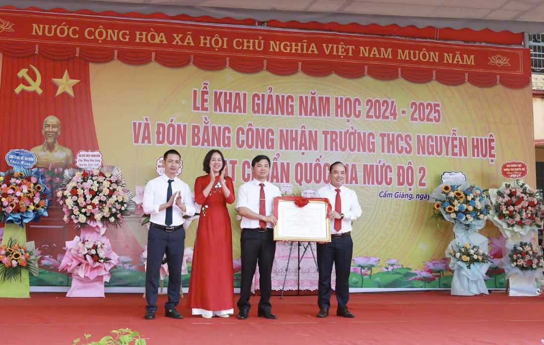 z5799713067983_60ba96befb2157898ad8bd08a54851a2 copy.jpg